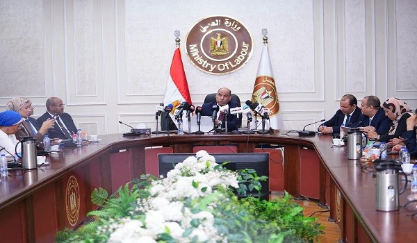 وزير العمل المصري
