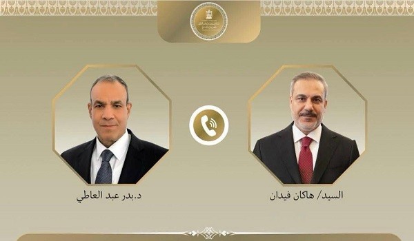 هاكان فيدان و الدكتور بدر عبد العاطي