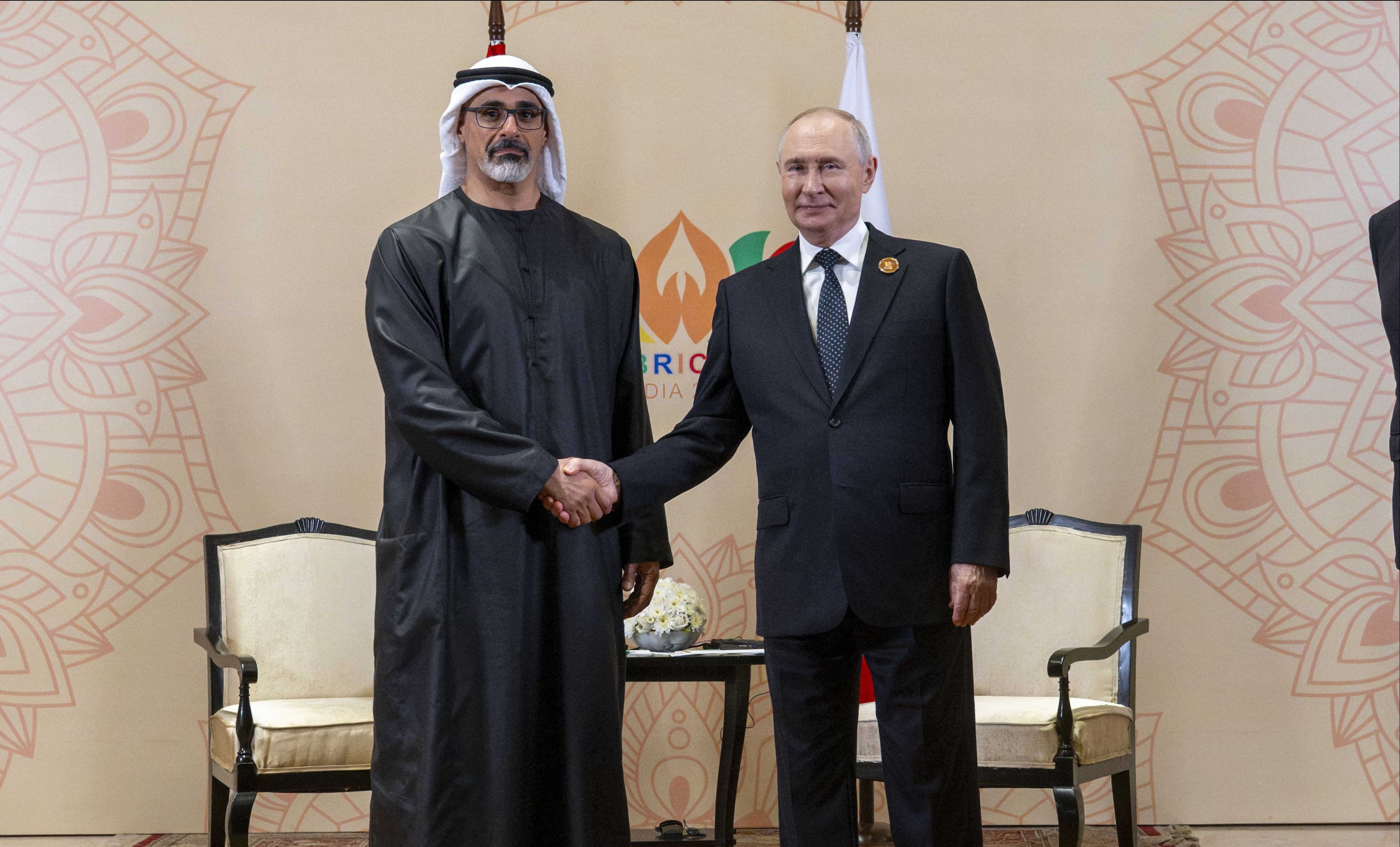فلاديمير بوتين والشيخ خالد بن محمد بن زايد