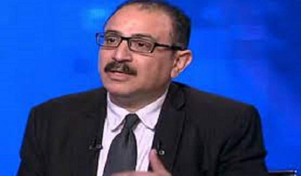 الدكتور طارق فهمي أستاذ العلوم السياسية