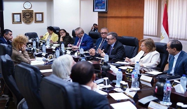 اجتماع وزير التخطيط