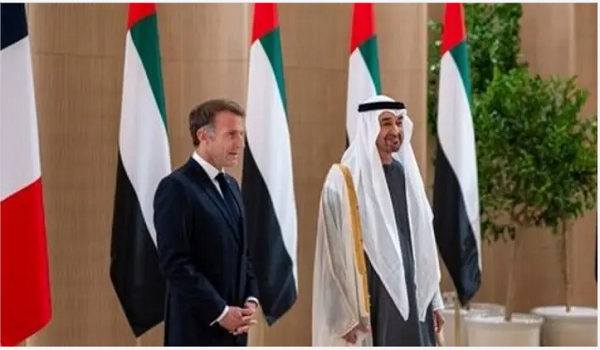 الشيخ محمد بن زايد و إيمانويل ماكرون