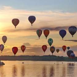 UAE Balloon