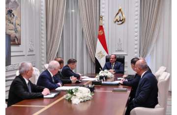 لقاء السيسي والوفد الروسي