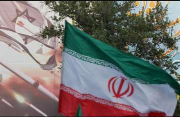 إيران
