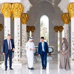 Deputy PM of Moldova visits Sheikh Zayed Grand Mosque