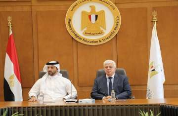 الوزير المصري ونائب حاكم الشارقة