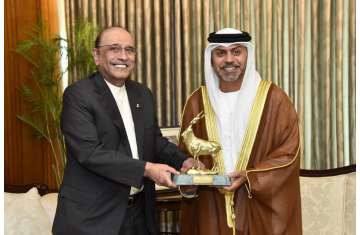 السفير الإماراتي والرئيس الباكستاني