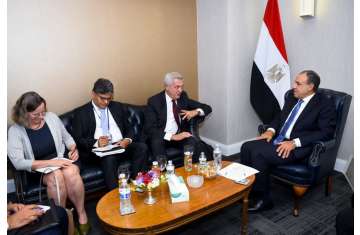 بدر عبد العاطي والمفوض السامي