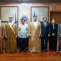 رئيس الفلبين والوفد الإماراتي