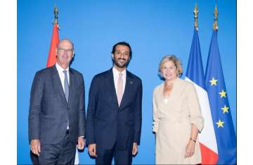 UAE, France discuss developing economic partnership