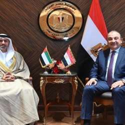وزير قطاع الأعمال المصري والسفير الإماراتي
