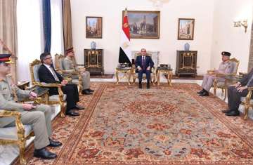 لقاء السيسي ورئيس أركان القوات البرية الباكستانية