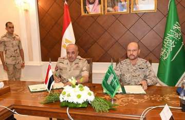 رؤساء الأركان السعودي والمصري