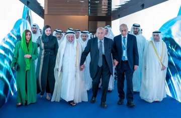 مجدي يعقوب وسلطان القاسمي