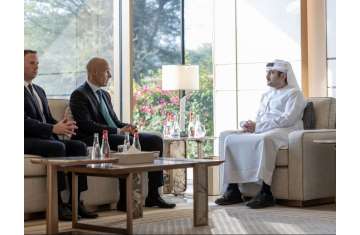 Maktoum bin Mohammed meets with CEO of SWIFT
