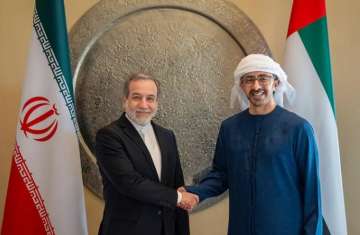 وزير خارجية الإمارات ونظيره الإيراني