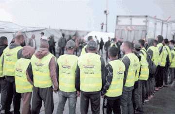 بعض أعضاء اللجنة المصرية لإغاثة أهالي غزة