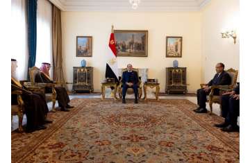 الرئيس المصري ووزير الخارجية السعودي