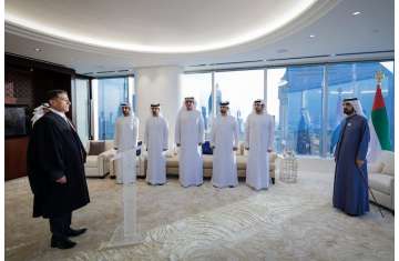 قضاة يؤدون اليمين القانونية أمام محمد بن راشد