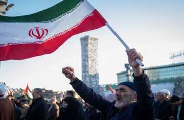 المحتجين بطهران