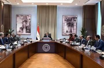 رئيس الوزراء المصري خلال الاجتماع