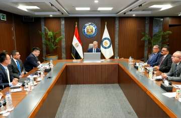 وزير البترول المصري خلال اللقاء