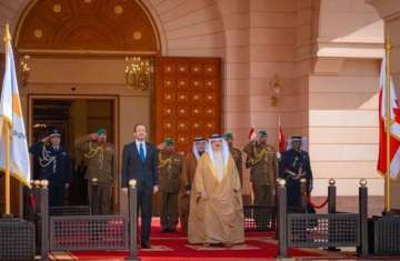 الملك حمد بن عيسى آل خليفة، عاهل مملكة البحرين، والرئيس القبرصي نيكوس خريستودوليدس