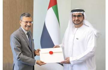 ديباك ميتال سفير جمهورية الهند لدى الإمارات