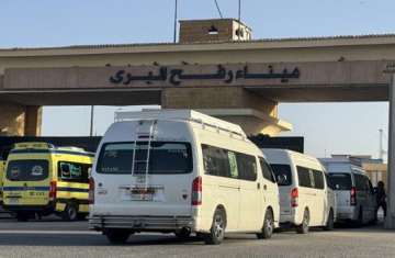 وصول الفلسطينيين العائدين من مصر إلى قطاع غزة