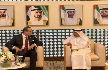 لقاء أحمد السبكي مع المسؤولين بالإمارات