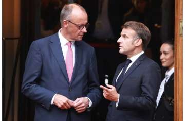 ماكرون وفريدريش ميرتس