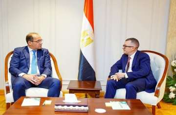 وزيرا التخطيط والمالية