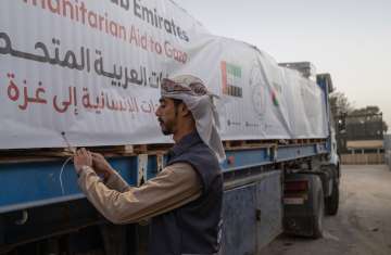 قافلة مساعدات غذائية 