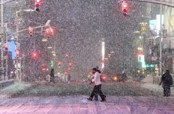 عاصفة ثلجية تضرب أمريكا