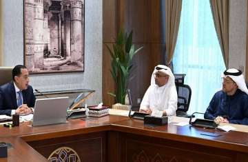 رئيس مالية أبوظبي ورئيس وزراء مصر