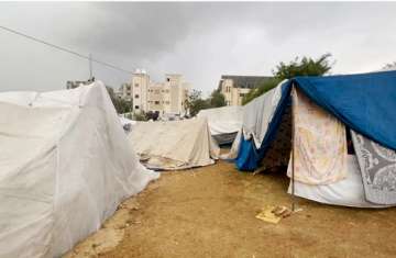 الأمطار تفاقم معاناة النازحين في قطاع غزة