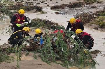4 وفيات جراء سوء الأحوال الجوية بسلطنة عمان خلال 24 ساعة