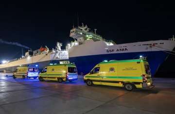 المستشفى الإماراتي العائم