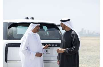 جولة رئيس الدولة في ميناء الفجيرة