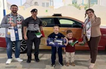 شرطة أبوظبي تحقق أمنية طفل