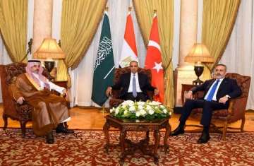 لقاء الوزراء الثلاث