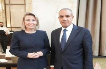 الوزير بدر عبد العاطي وسوزان راب