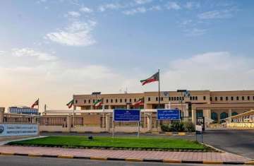  محطة كهرباء وتقطير مياه في الكويت
