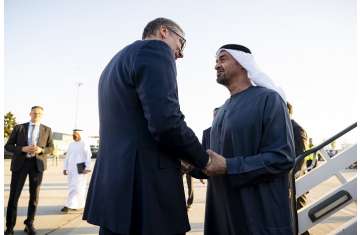 رئيس الإماراتي ونظيره الصربي