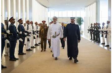 رئيس الإمارات وسلطان عمان