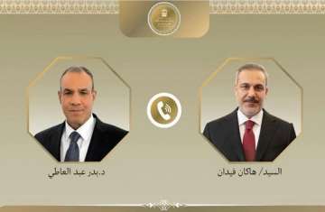  هاكان فيدان و الدكتور بدر عبد العاطي