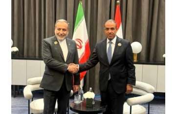 بدر عبد العاطي وعباس عراقجي