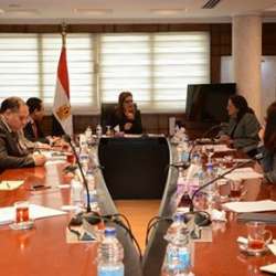 اجتماع لوزيرة التخطيط 