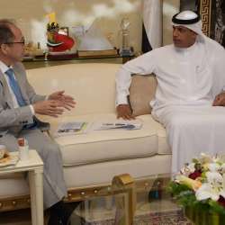 خلال لقاء مدير جمارك دبي مع أكيما اوميزاوا القنصل العام لليابان